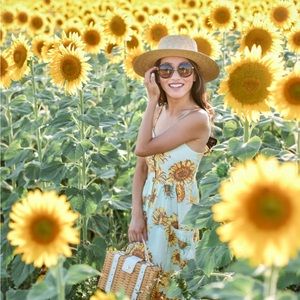 Urban Outfitters Cooperative Emilia Linen
Button-Down Sunflower Midi Dress, XS